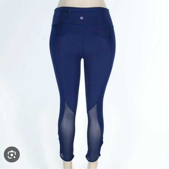 Lululemon blue , calf cutout mesh pants size 6 - Picture 1 of 5